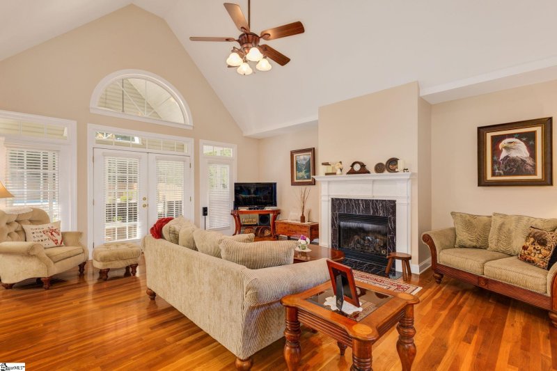 Property image 3 at 735 Brookdale Drive, Greer, SC 29651