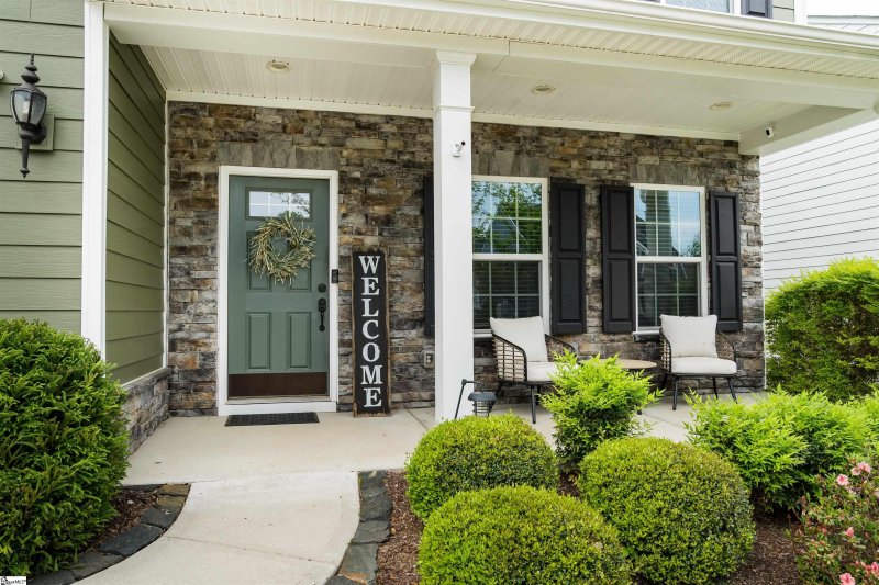 Property image 3 at 121 Fawn Hill Drive, Simpsonville, SC 29681