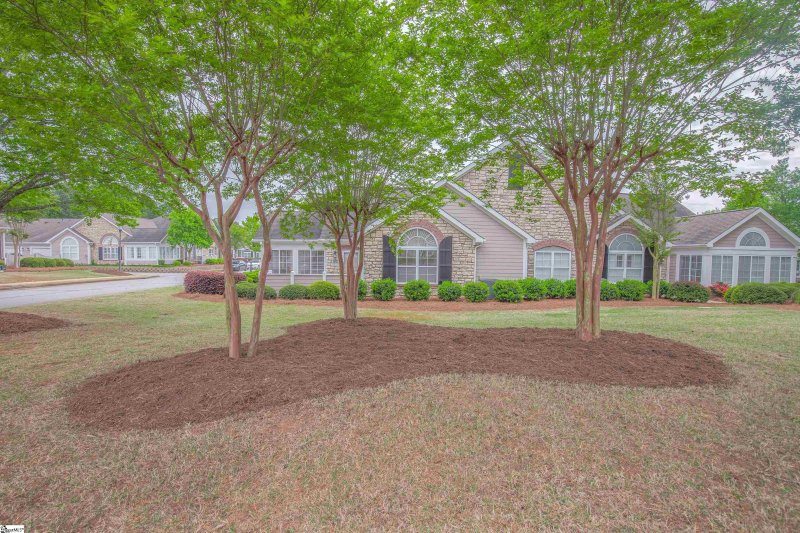 Property image 2 at 124 Ravines Lane, Spartanburg, SC 29301-1252