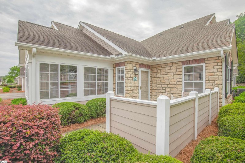 Property image 5 at 124 Ravines Lane, Spartanburg, SC 29301-1252