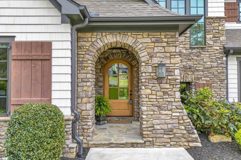 Property image 2 at 220 Saluda Run Drive, Piedmont, SC 29673