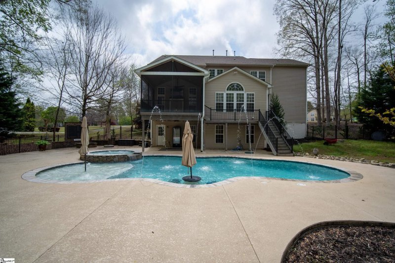 Property image 2 at 145 Hartwick Lane, Fountain Inn, SC 29644