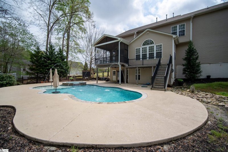 Property image 3 at 145 Hartwick Lane, Fountain Inn, SC 29644