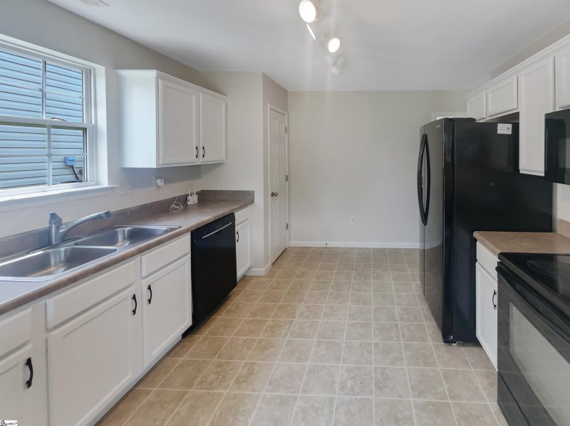 Property image 2 at 42 Brisbane Drive, Fountain Inn, SC 29644