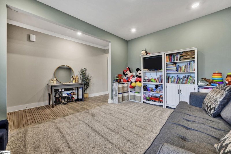 Property image 3 at 377 Pewter Circle, Simpsonville, SC 29680