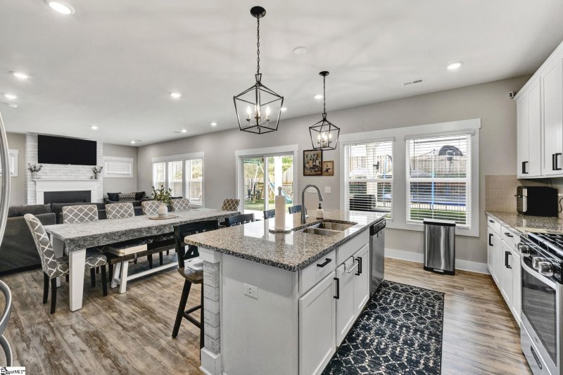 Property image 5 at 377 Pewter Circle, Simpsonville, SC 29680