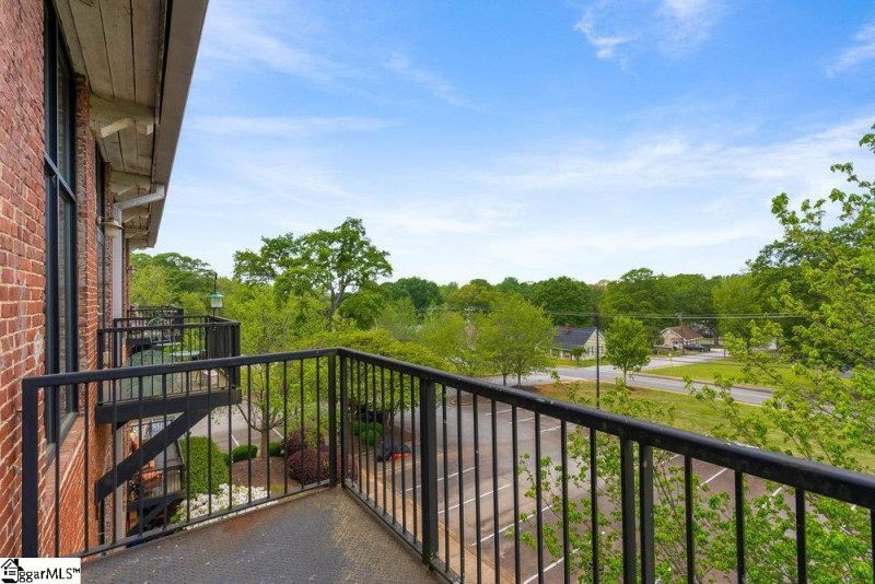 Property image 2 at 300 South Street, Simpsonville, SC 29681