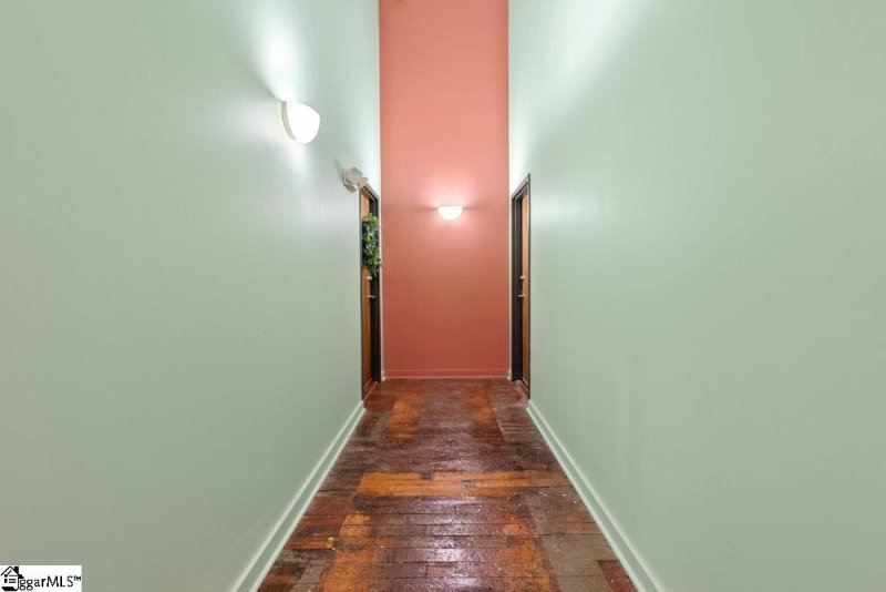 Property image 3 at 300 South Street, Simpsonville, SC 29681