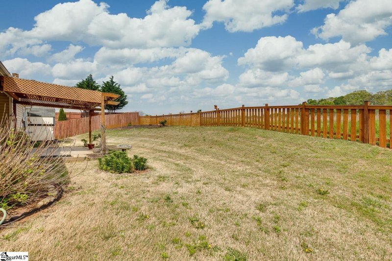 Property image 3 at 318 Rivers Edge Circle, Simpsonville, SC 29680