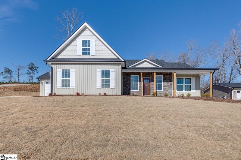 Property image 2 at 8 Marion Meadow Lane, Travelers Rest, SC 29690