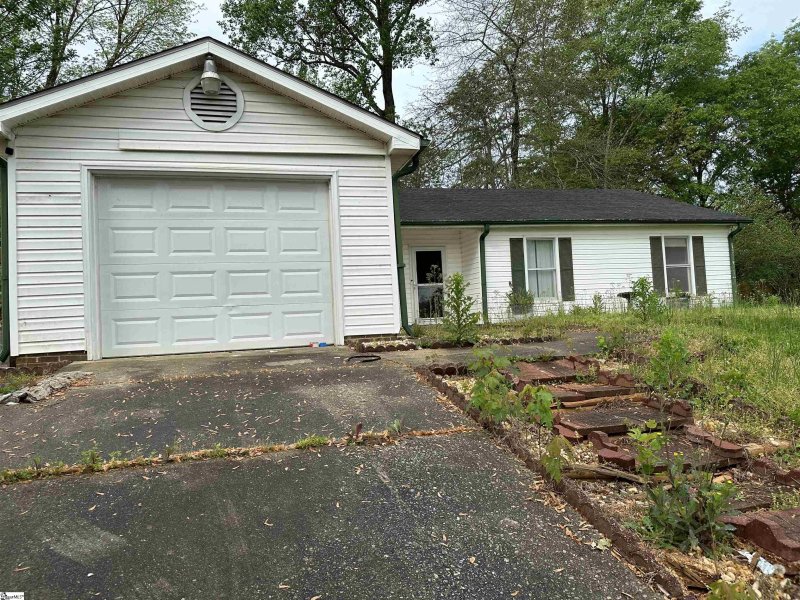 204 N Celestial Drive