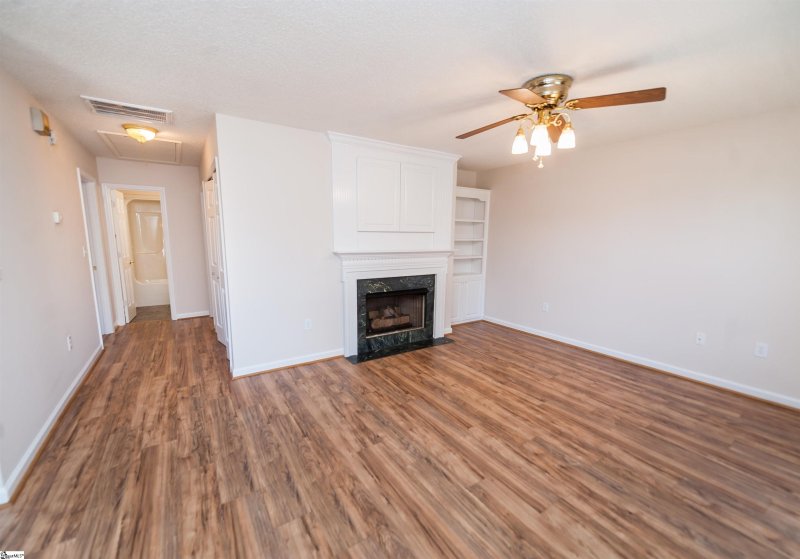 Property image 5 at 119 Brixton Court, Spartanburg, SC 29301