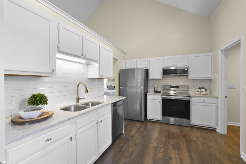 Property image 4 at 120 Saddlemount Lane, Simpsonville, SC 29680