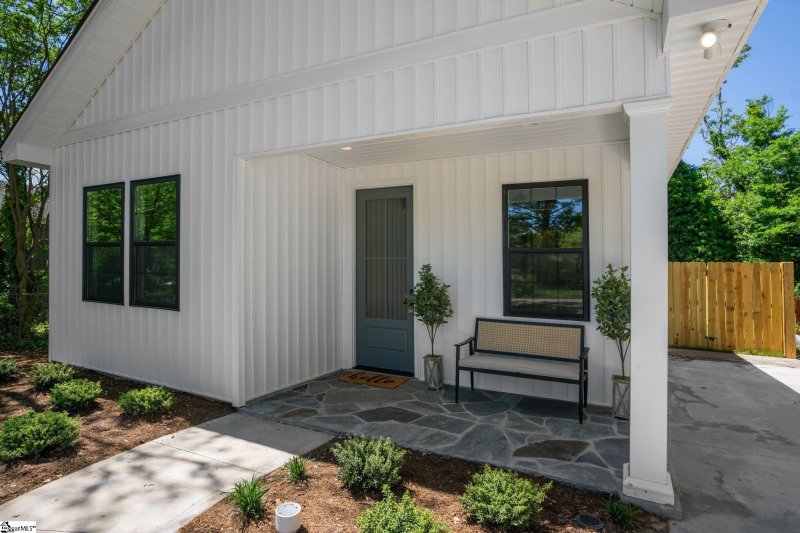 Property image 4 at 6 Mims Avenue, Greenville, SC 29607
