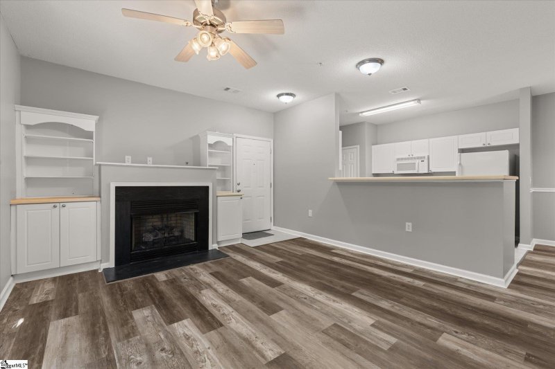 Property image 4 at 504 McKenna Circle, Greenville, SC 29615