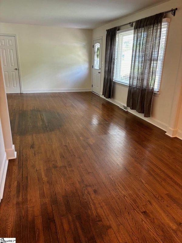 Property image 5 at 705 Confederate Circle, Taylors, SC 29687-3965