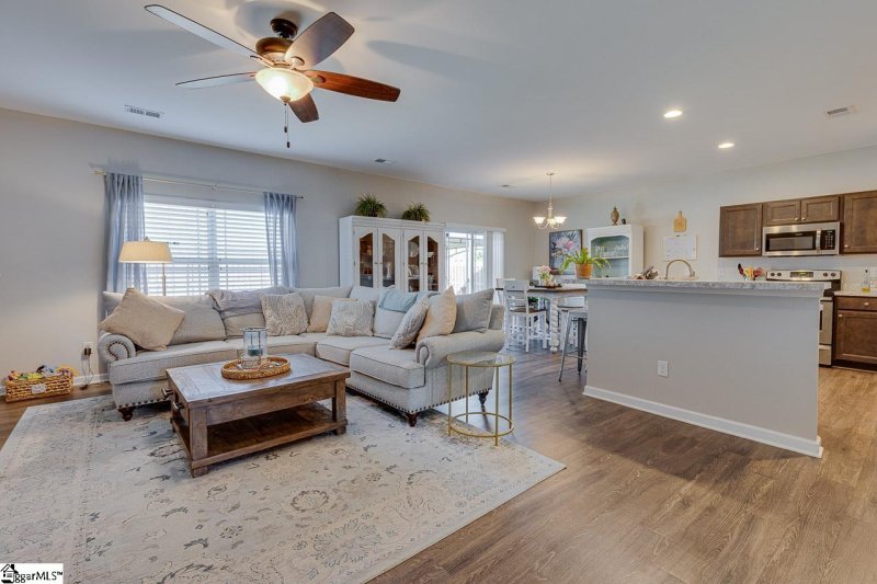 Property image 4 at 113 Caledonia Drive, Easley, SC 29642