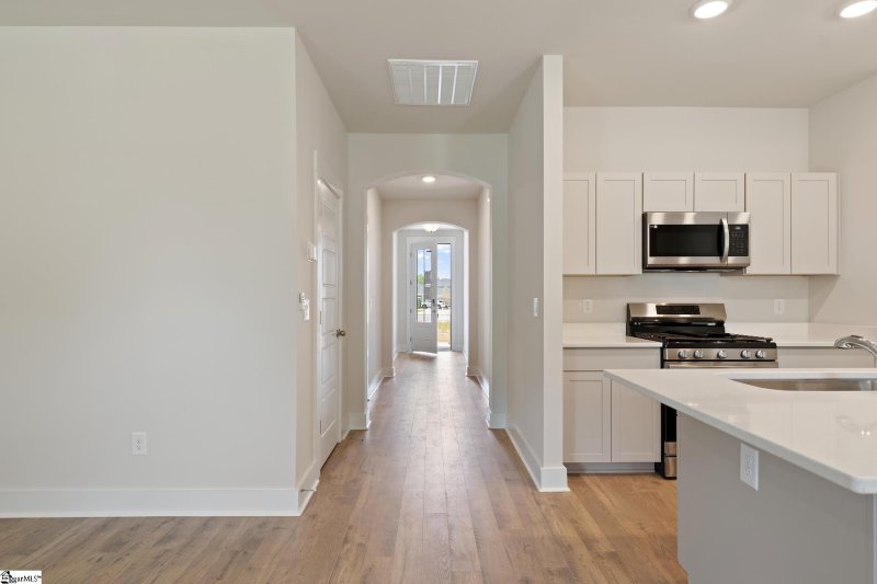 Property image 2 at 205 White Oak Court, Anderson, SC 29621