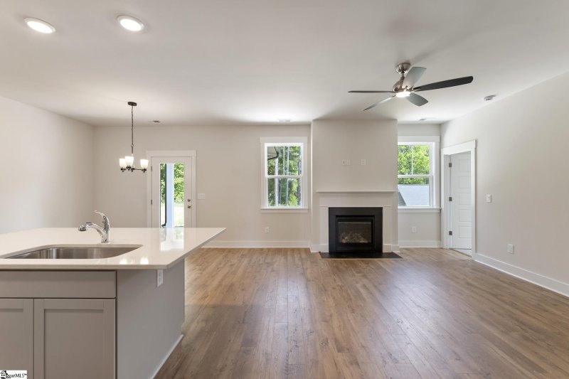 Property image 3 at 205 White Oak Court, Anderson, SC 29621