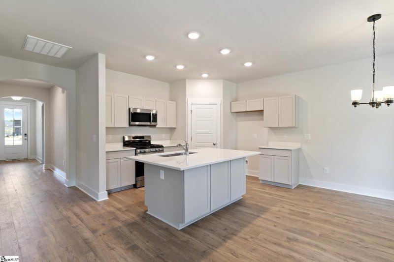 Property image 5 at 205 White Oak Court, Anderson, SC 29621