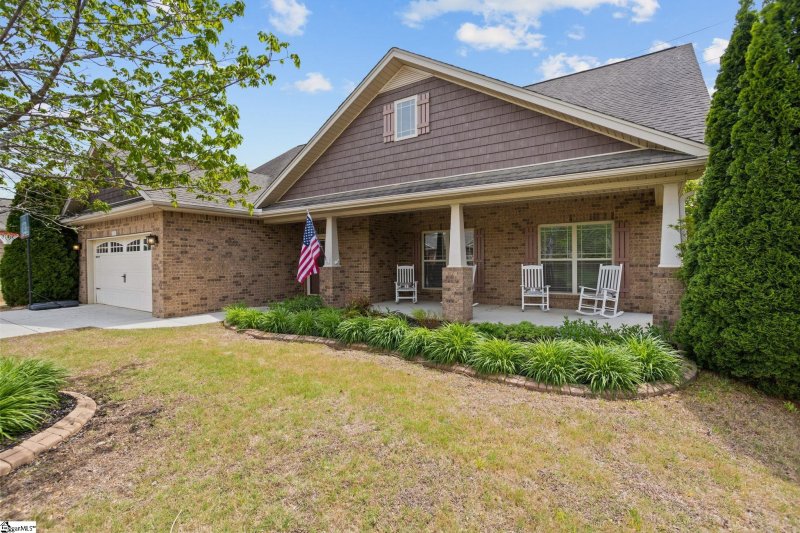 Property image 5 at 200 REEDY SPRINGS Lane, Greenville, SC 29605