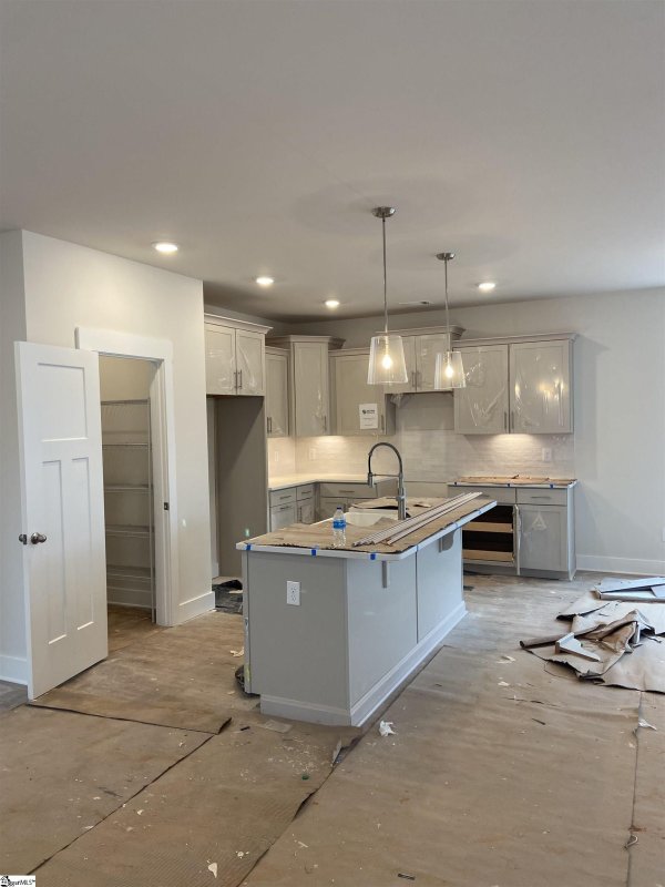 Property image 2 at 131 Founders Boulevard, Central, SC 29630