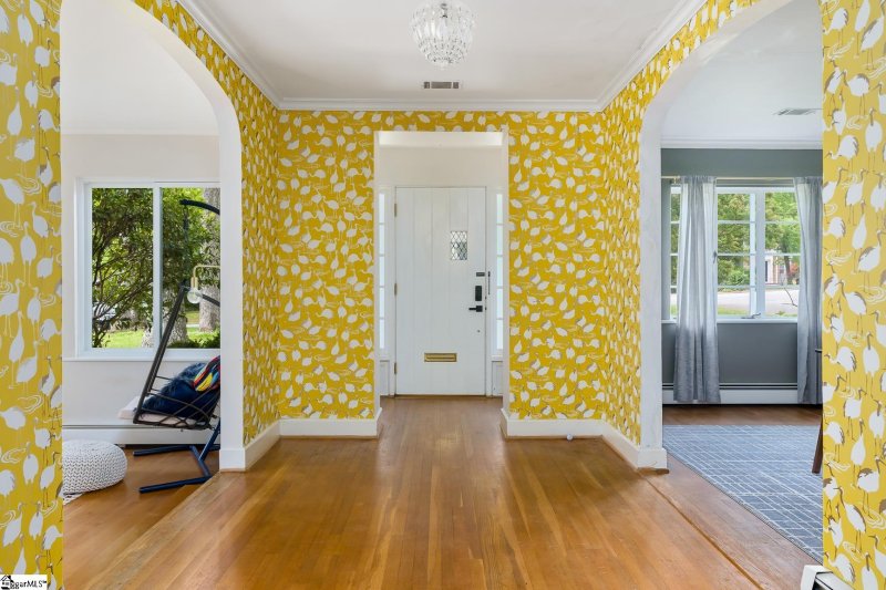 Property image 3 at 395 Forest Avenue, Spartanburg, SC 29302