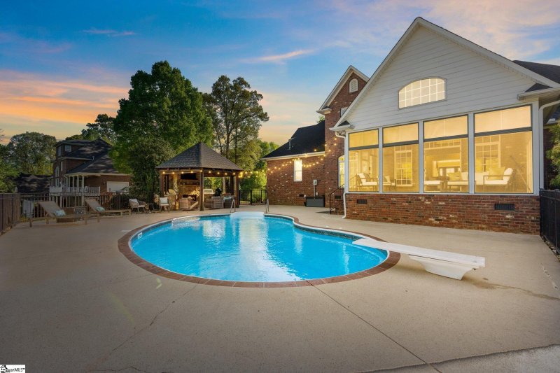 Property image 2 at 859 E Heathland Drive, Inman, SC 29349