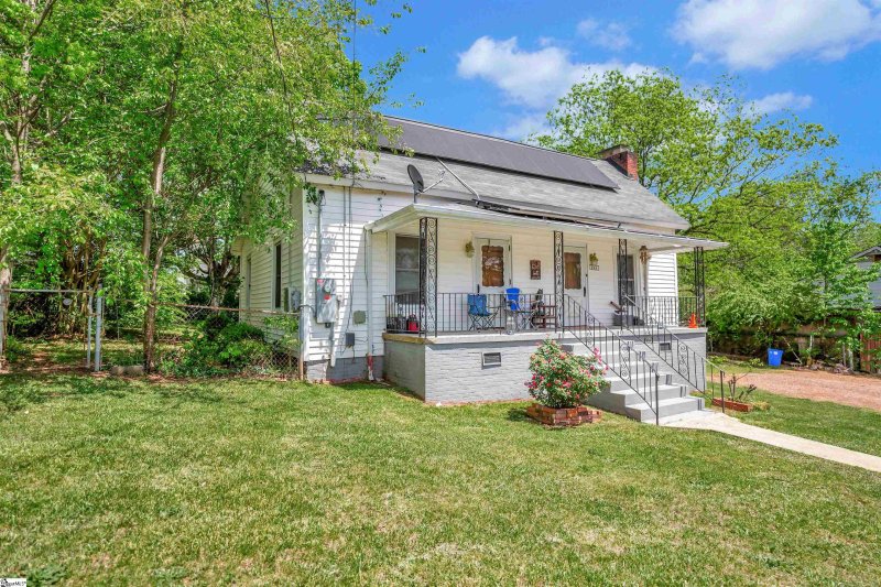 Property image 2 at 205 S 7th Street, Easley, SC 29640-3425