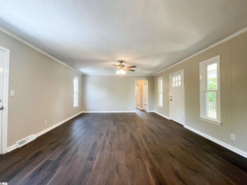 Property image 4 at 101 Sequoia Court, Easley, SC 29640