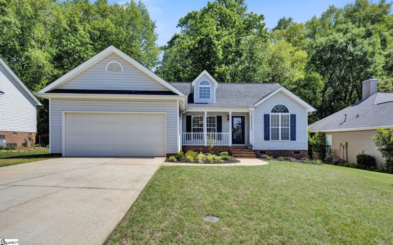 Property image 2 at 501 Lake Lennox Drive, Simpsonville, SC 29681