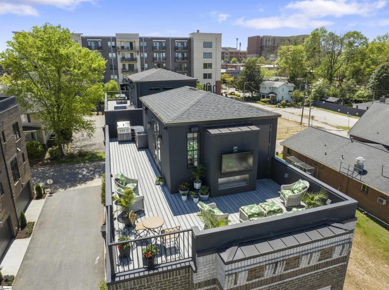 Property image 3 at 3 Payne Street, Greenville, SC 29601