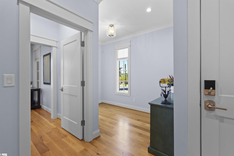 Property image 5 at 3 Payne Street, Greenville, SC 29601