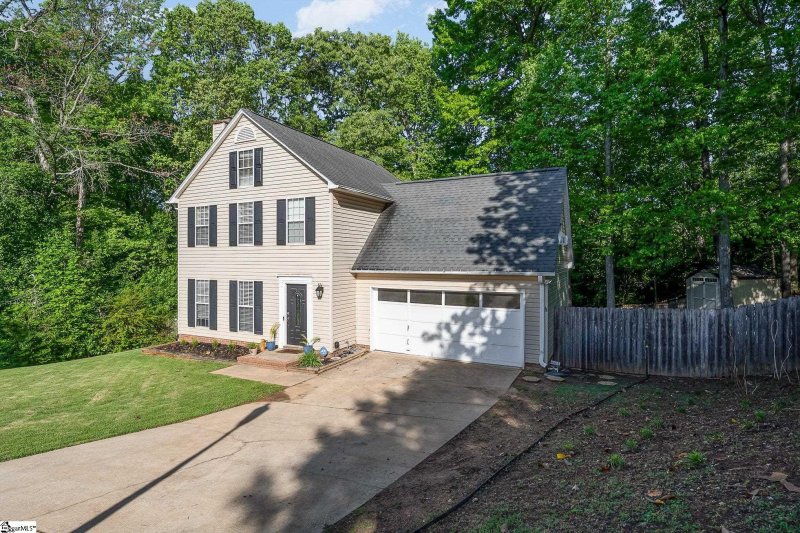 Property image 2 at 141 W Long Creek Court, Simpsonville, SC 29680