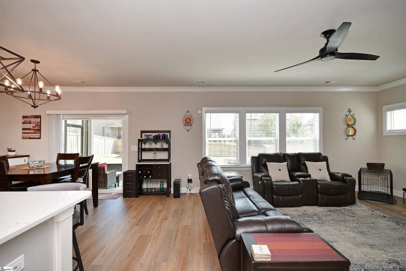 Property image 3 at 304 River Otter Road, Simpsonville, SC 29680