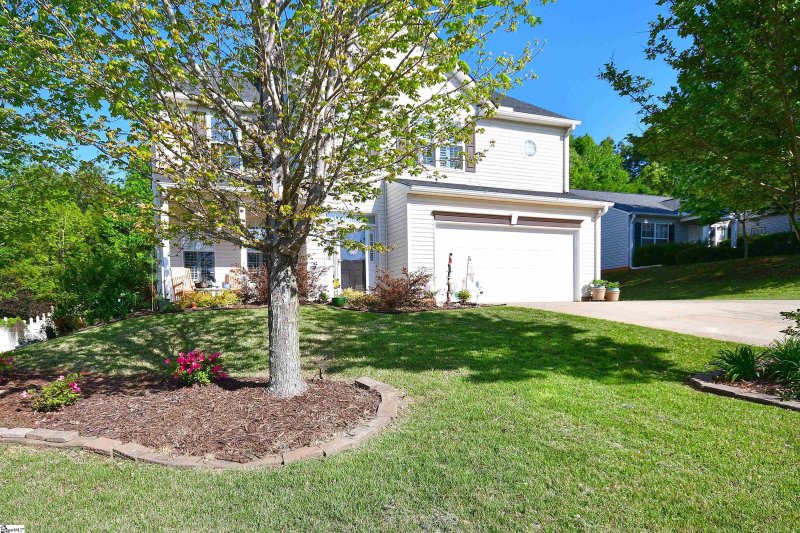 Property image 2 at 354 Hamilton Parkway, Easley, SC 29642