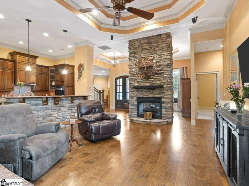 Property image 4 at 332 S Woodfin Ridge Drive, Inman, SC 29349