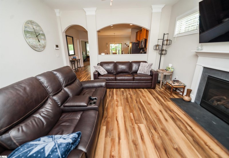 Property image 3 at 619 Autumn Breeze Walk, Inman, SC 29349