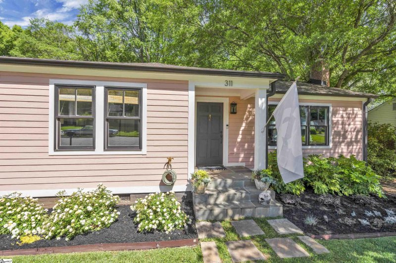Property image 2 at 311 Ridgecrest Drive, Greenville, SC 29609