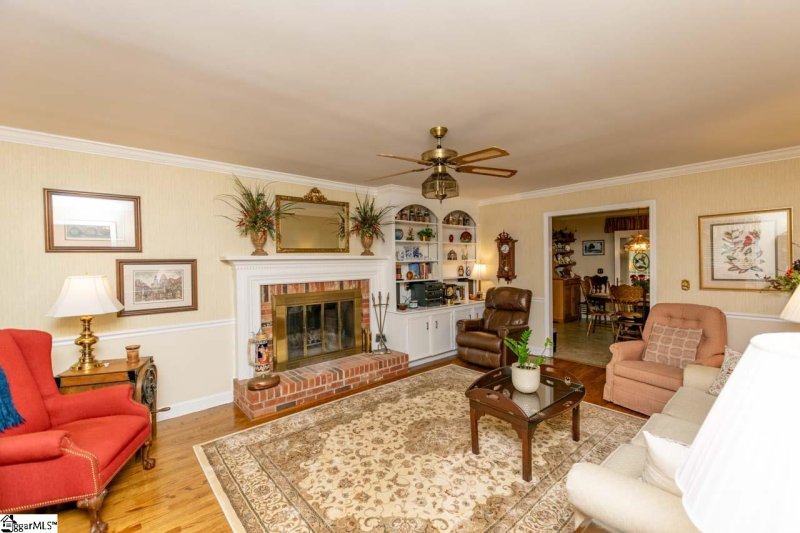 Property image 3 at 224 E Shallowstone Road, Greer, SC 29650