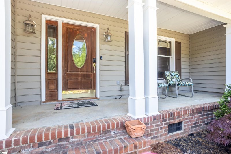 Property image 3 at 306 Cottonwood Court, Simpsonville, SC 29681