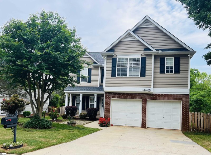 505 Fairview Lake Way