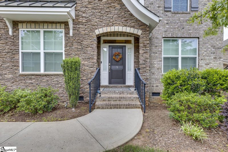 Property image 2 at 5 Ebenway Lane, Simpsonville, SC 29680
