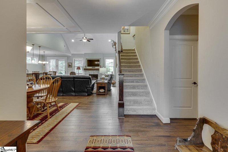 Property image 3 at 114 Sunlit Drive, Simpsonville, SC 29680-7698