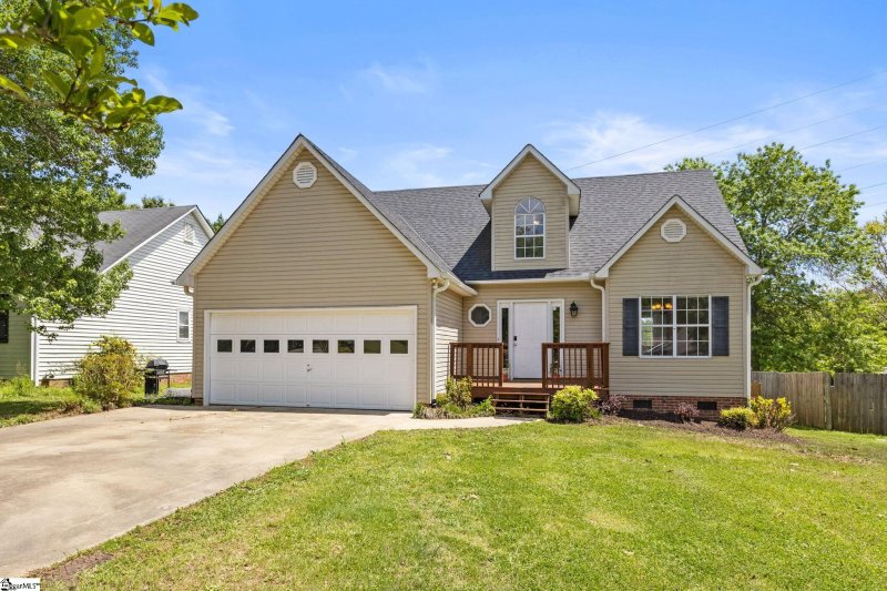 Property image 2 at 116 Kelly Lane, Easley, SC 29642