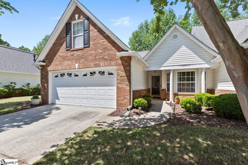 821 Woodsford Drive