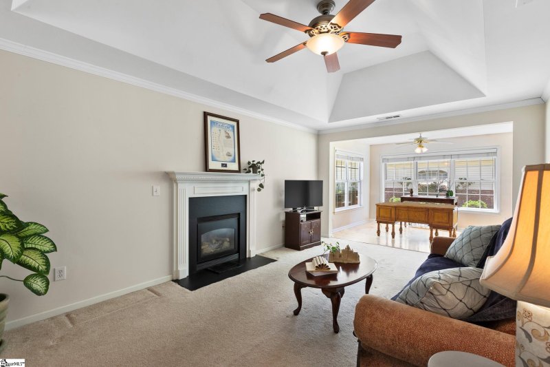 Property image 3 at 821 Woodsford Drive, Greenville, SC 29615