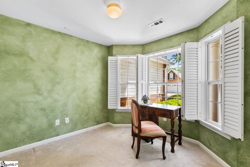 Property image 5 at 821 Woodsford Drive, Greenville, SC 29615