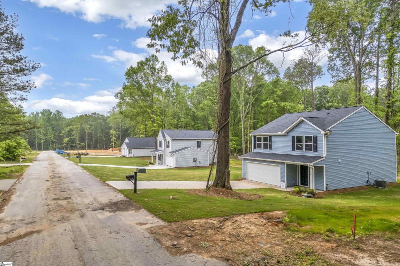 Property image 4 at 106 Sunflower Lane, Clinton, SC 29325