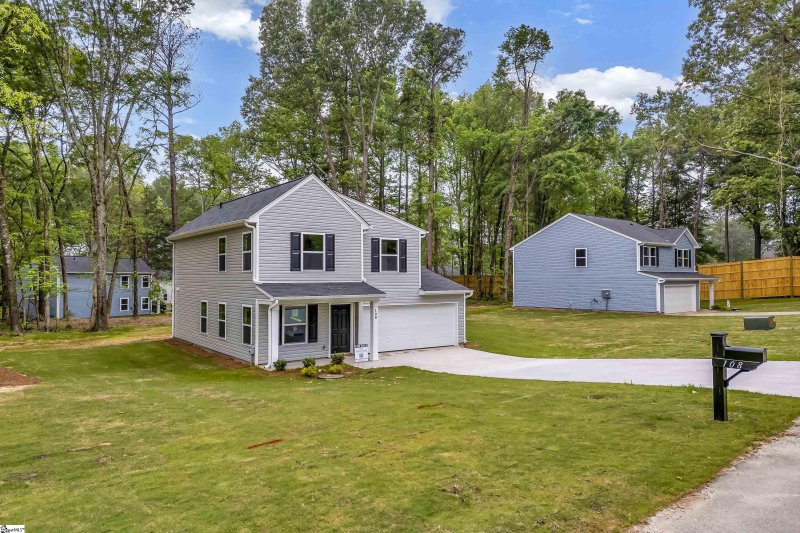 Property image 3 at 108 Sunflower Lane, Clinton, SC 29325